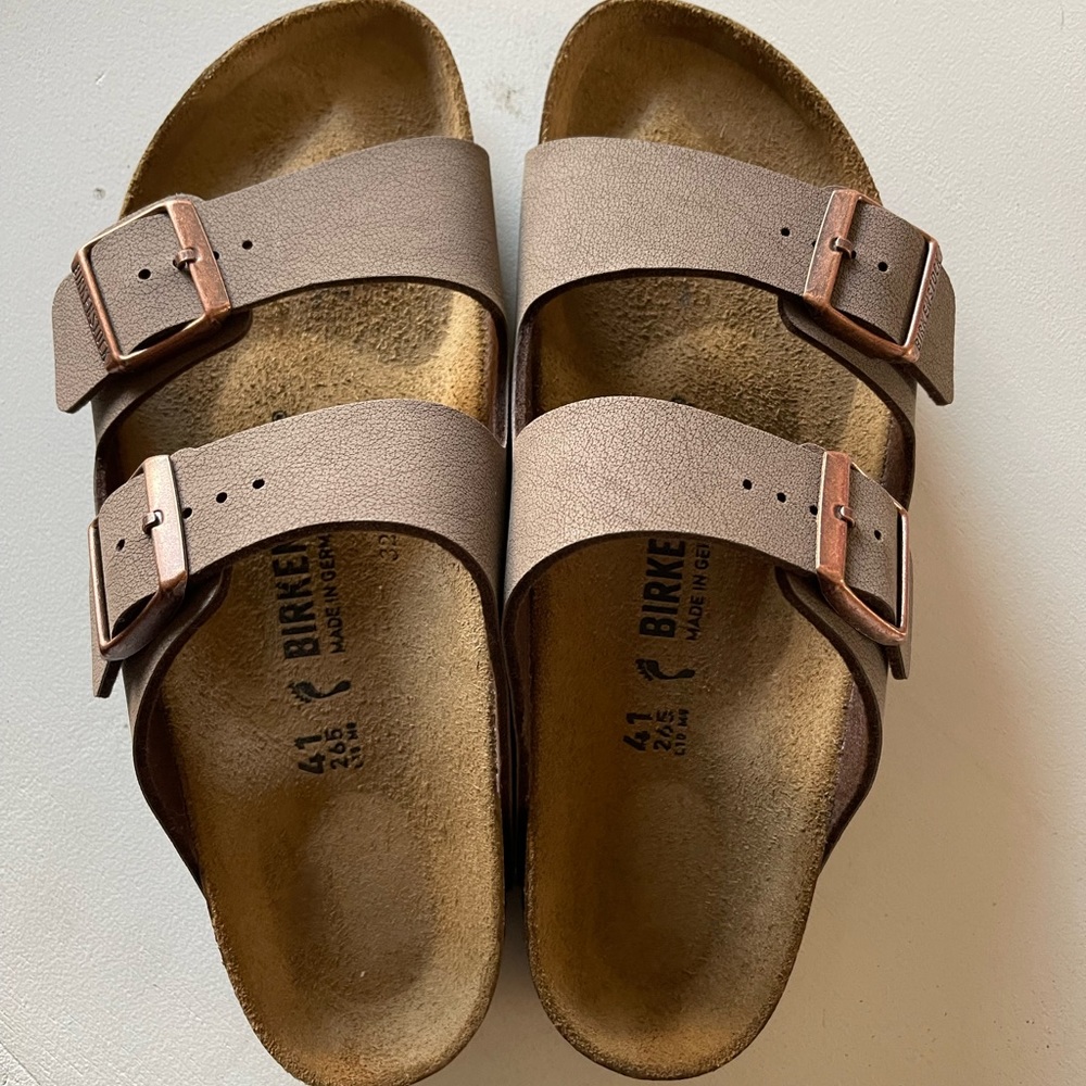 Brand new unisex Arizona Birkenstocks